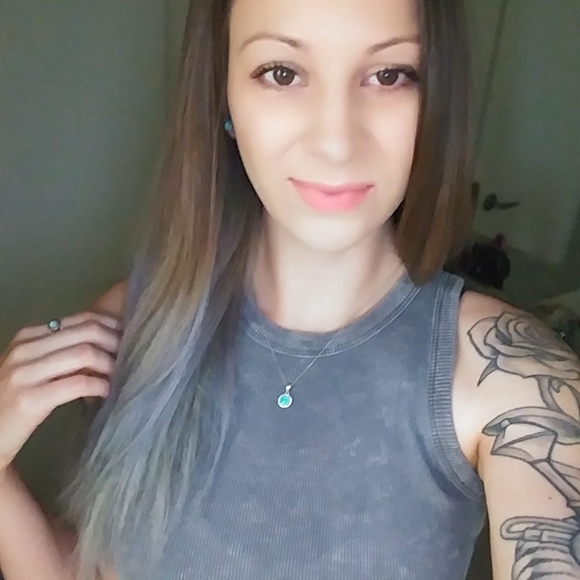 Meet your Posher, Celeste - Picture 1 of 1